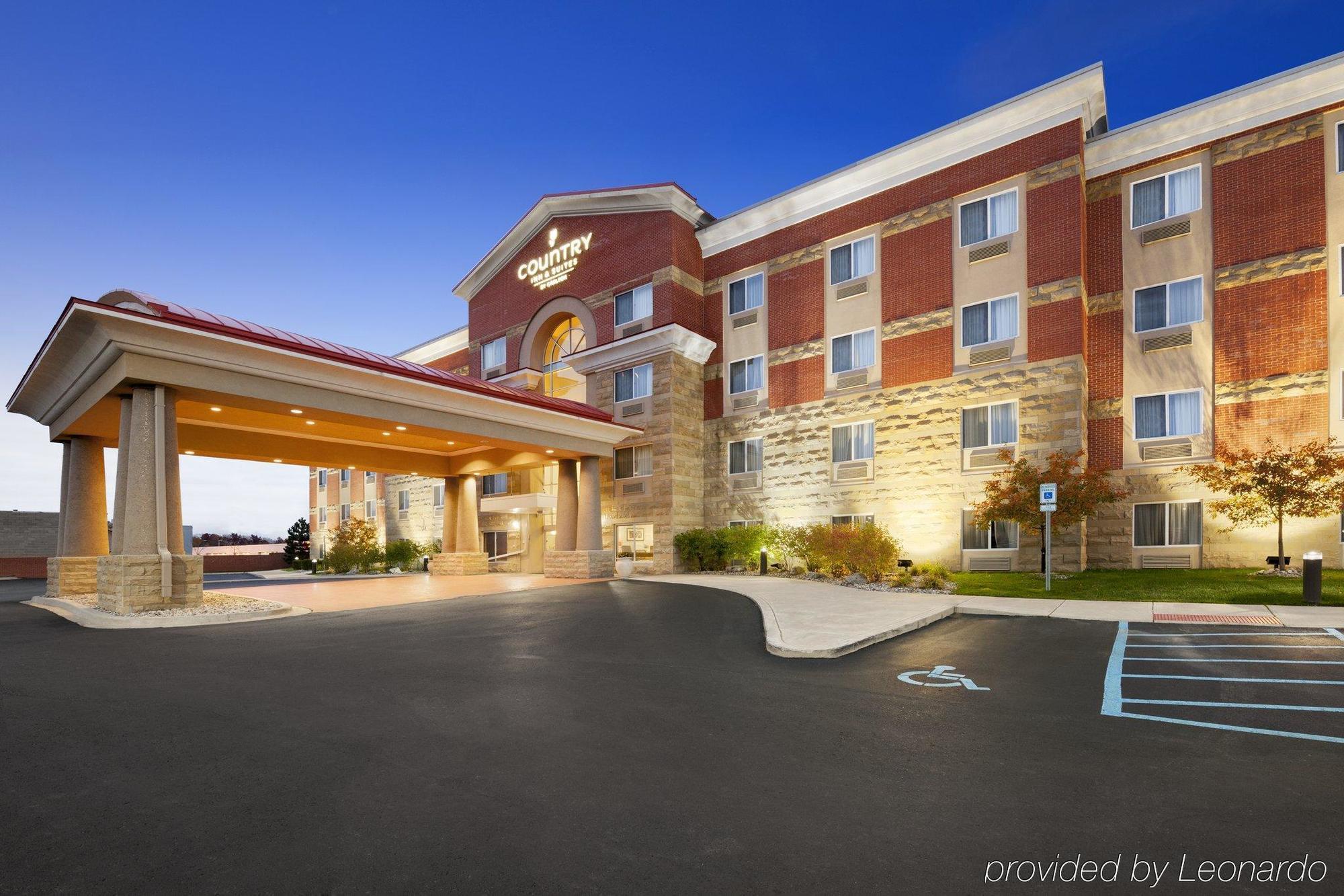 Country Inn & Suites By Radisson, Dearborn, Mi Exterior foto